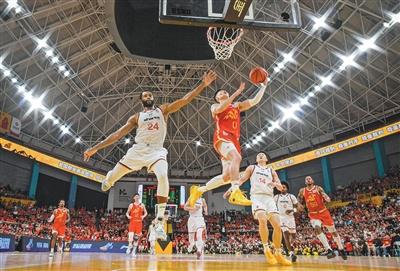 5.81亿！詹姆斯又被低估！湖人要续约两名球员了...